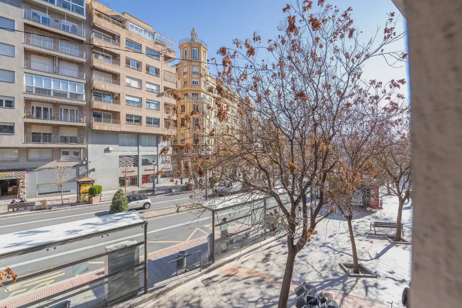 Office for rent in Granada city - € 1,500 (Ref: 9837075)