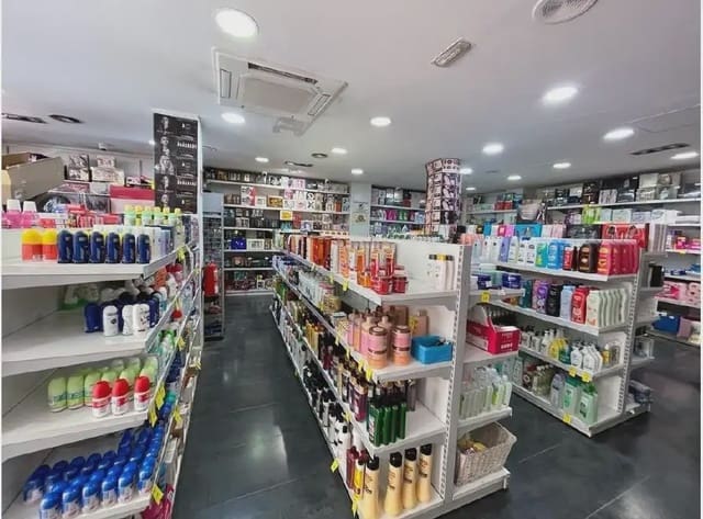 Commercial for rent in San Matías - Realejo, Granada city - € 2,200 (Ref: 9837078)