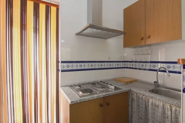 Finca/Landehus til salg i Güéjar Sierra med swimmingpool garage - € 450.000 (Ref: 9837080)
