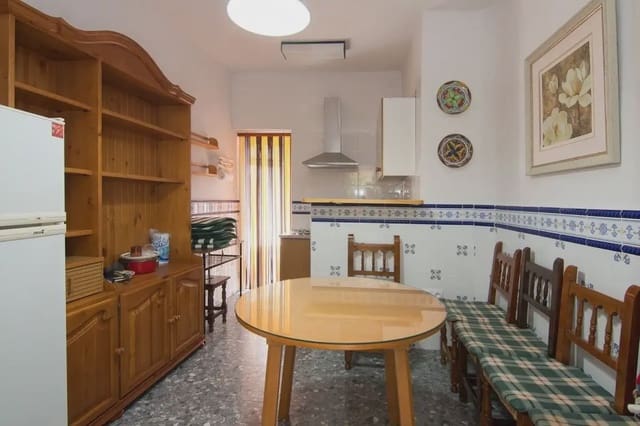 Finca/Landehus til salg i Güéjar Sierra med swimmingpool garage - € 450.000 (Ref: 9837080)