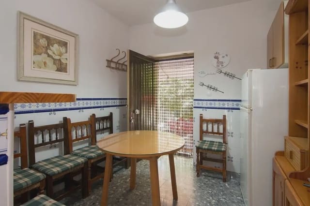 Finca/Landehus til salg i Güéjar Sierra med swimmingpool garage - € 450.000 (Ref: 9837080)