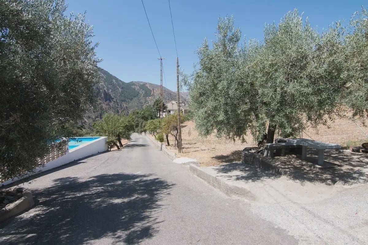 Finca/Country House for sale in Guejar Sierra with pool garage - € 450,000 (Ref: 9837080)