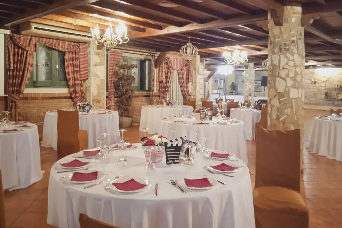 Local Comercial en Pinos Genil en venta - 2.200.000 € (Ref: 9837082)