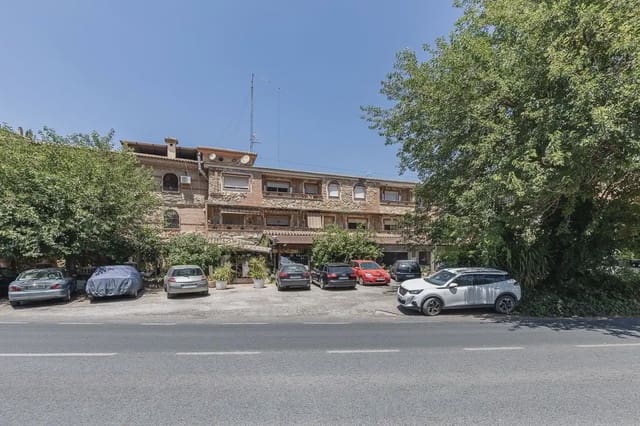 Gewerbe zu verkaufen in Pinos Genil - 2.200.000 € (Ref: 9837082)