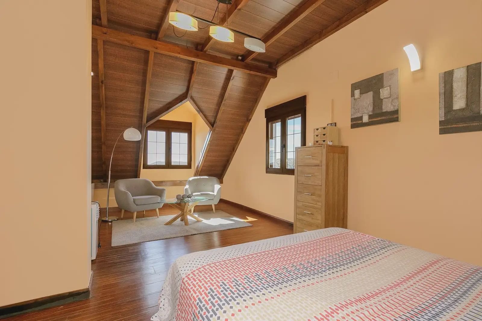 4 bedroom Villa for sale in Huetor Santillan with pool garage - € 320,000 (Ref: 9837084)