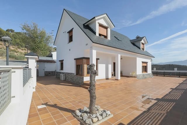 4 quarto Moradia para venda em Huétor Santillán com piscina garagem - 320 000 € (Ref: 9837084)