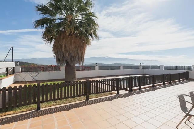 4 quarto Moradia para venda em Huétor Santillán com piscina garagem - 320 000 € (Ref: 9837084)