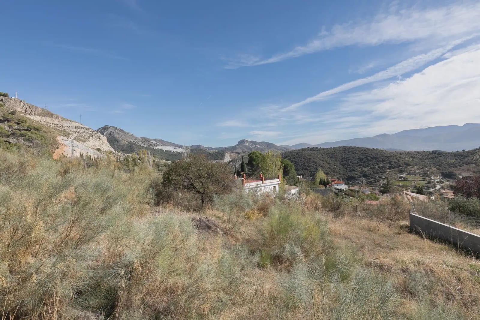 4 bedroom Villa for sale in Huetor Santillan with pool garage - € 320,000 (Ref: 9837084)