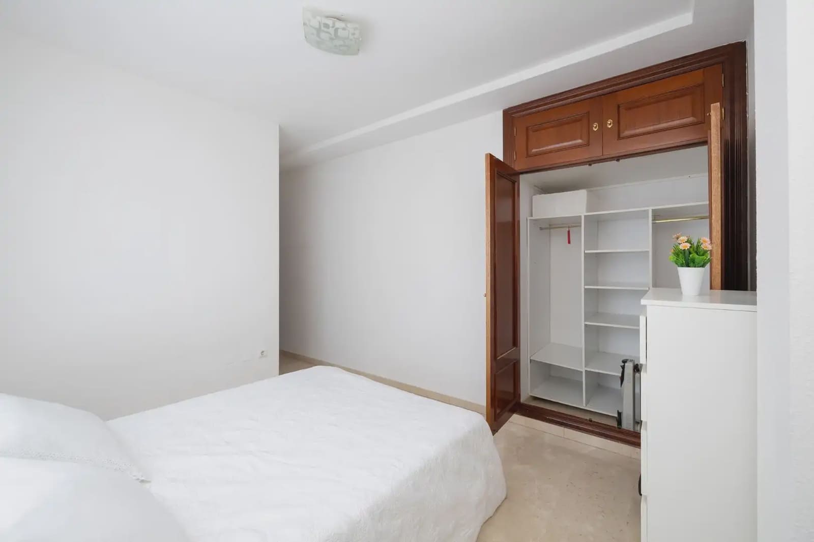Leilighet til salgs i Armilla med garasje - € 162 000 (Ref: 9837087)