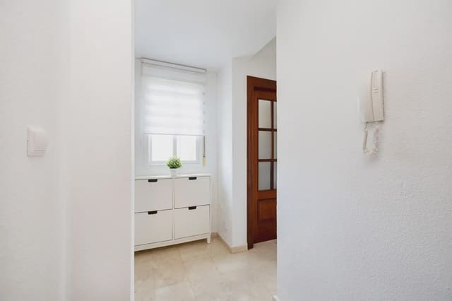 Leilighet til salgs i Armilla med garasje - € 162 000 (Ref: 9837087)