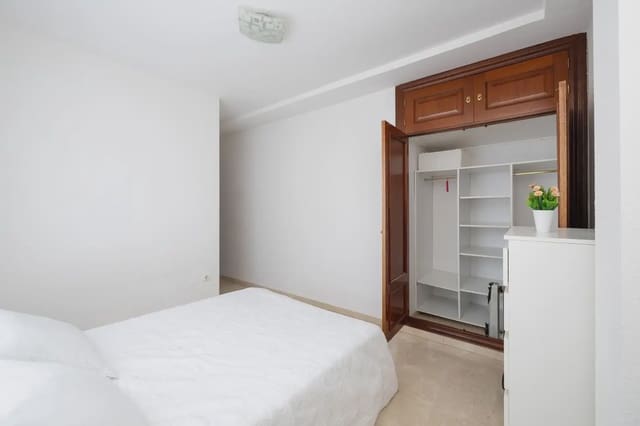 Leilighet til salgs i Armilla med garasje - € 162 000 (Ref: 9837087)