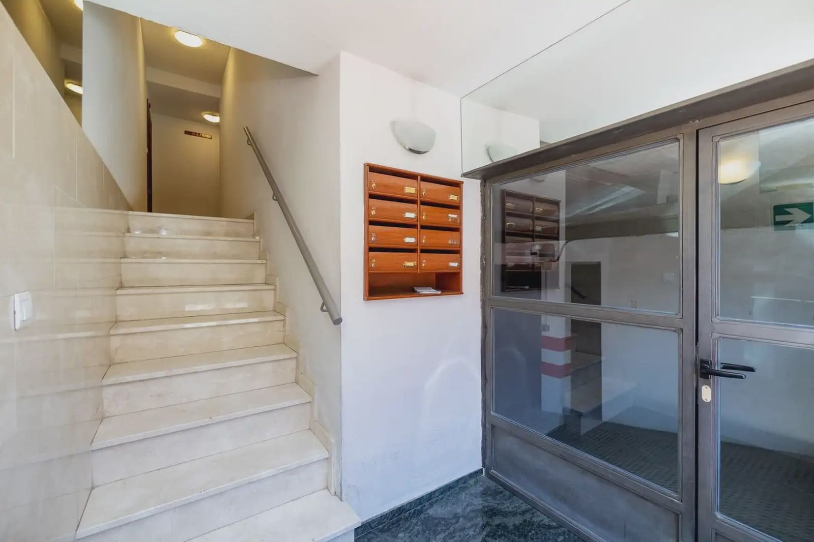 Leilighet til salgs i Armilla med garasje - € 162 000 (Ref: 9837087)