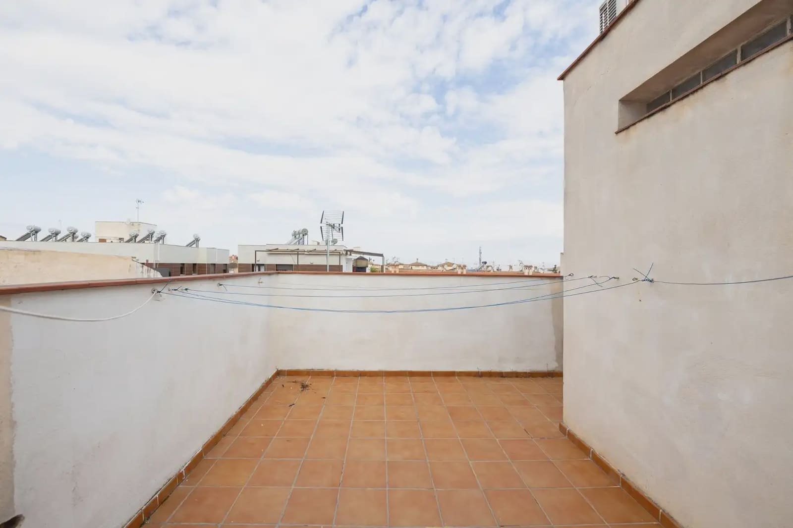 Leilighet til salgs i Armilla med garasje - € 162 000 (Ref: 9837087)