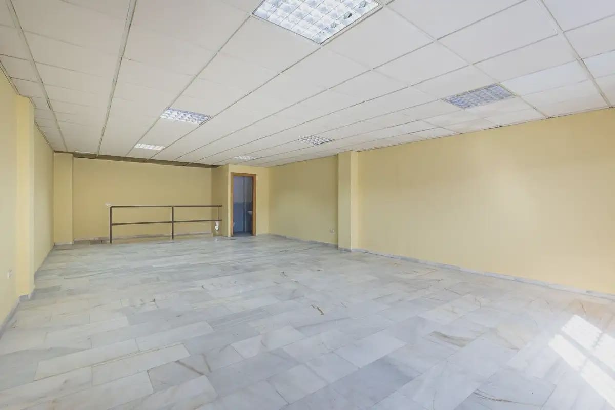 Local Comercial en Albolote en venta - 145.000 € (Ref: 9837088)