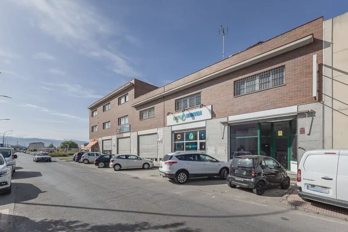 Local Comercial en Albolote en venta - 145.000 € (Ref: 9837088)