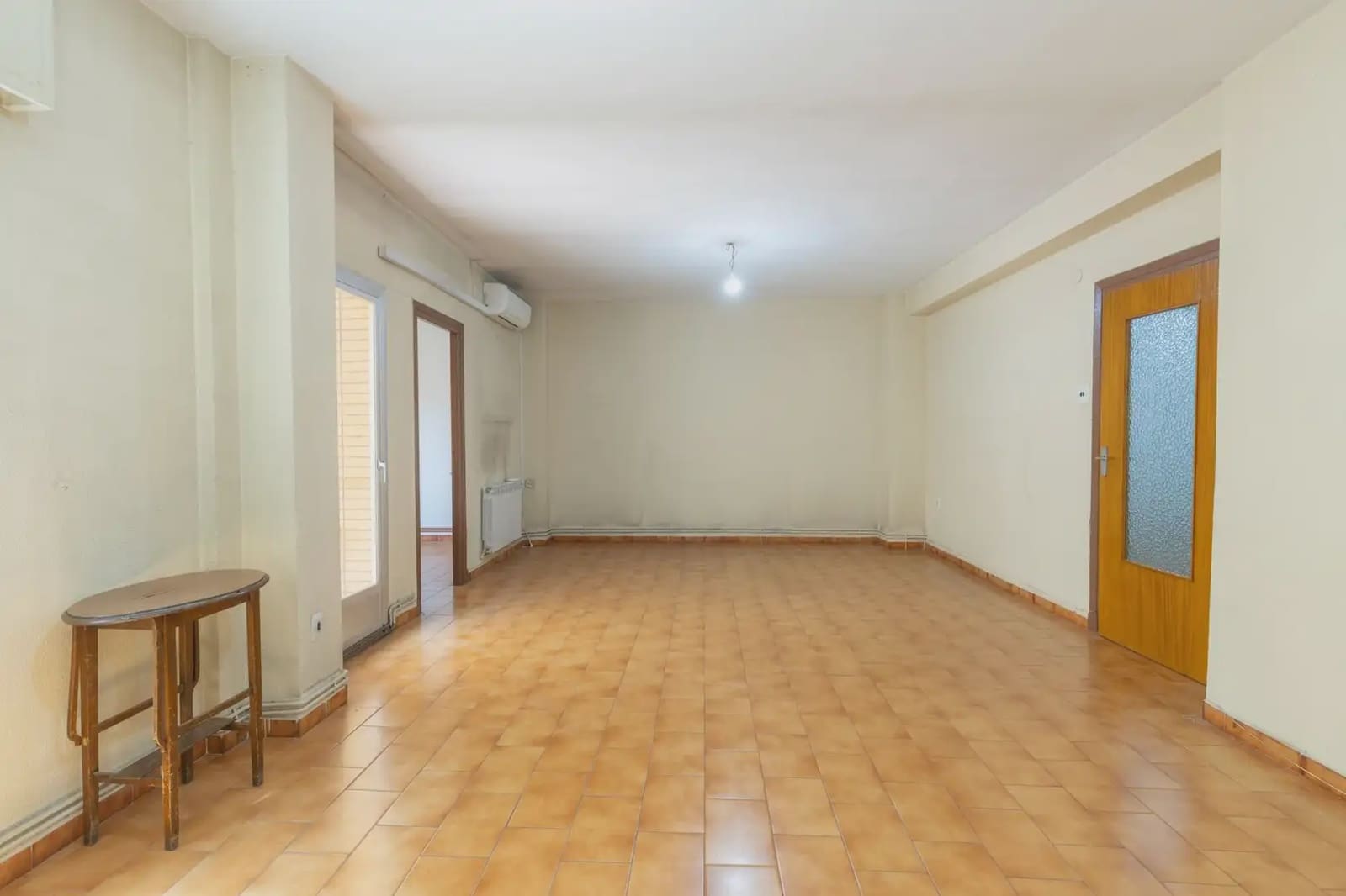 Flat for sale in Granada city - € 349,000 (Ref: 9837090)