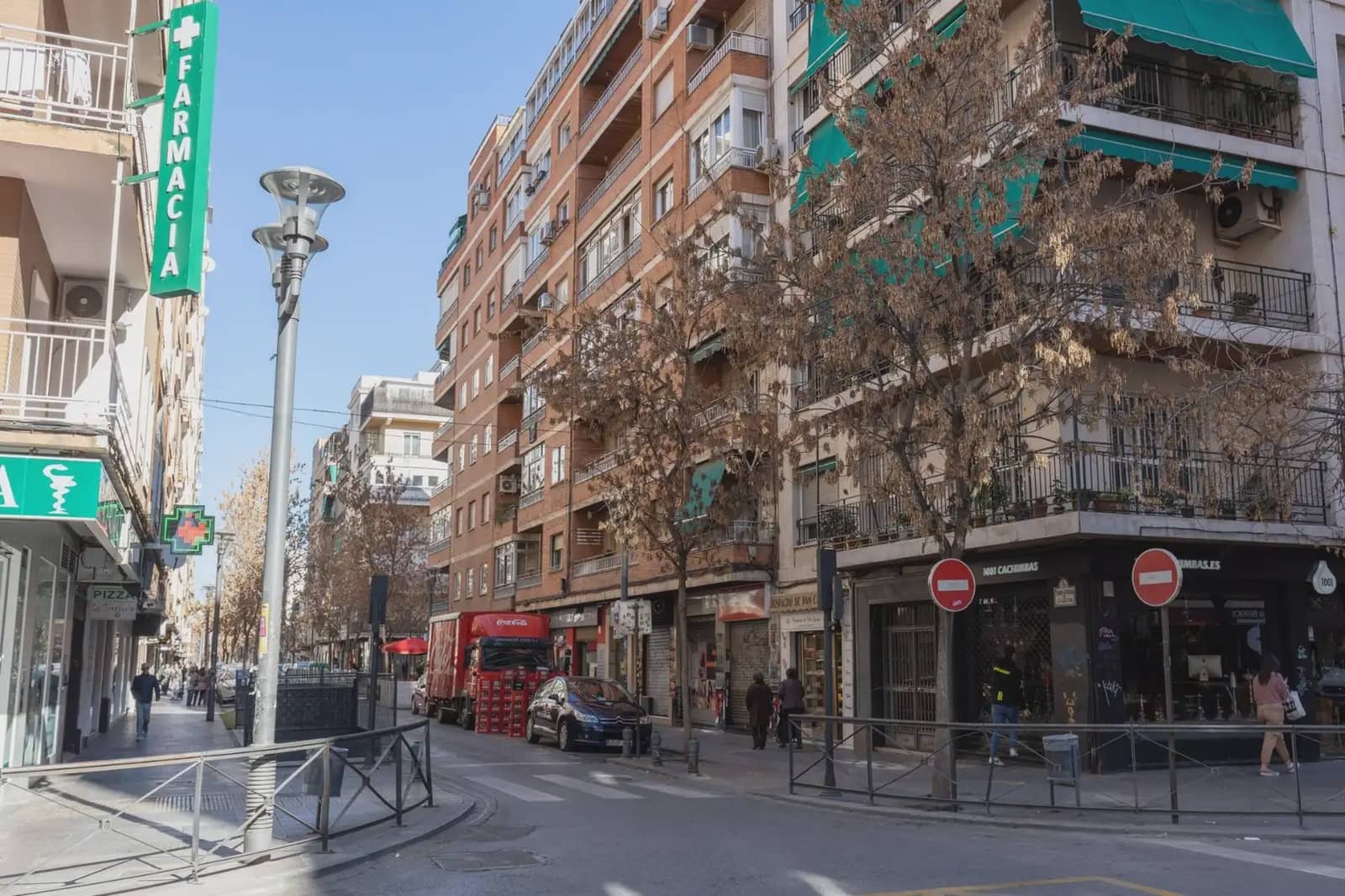 Flat for sale in Granada city - € 349,000 (Ref: 9837090)