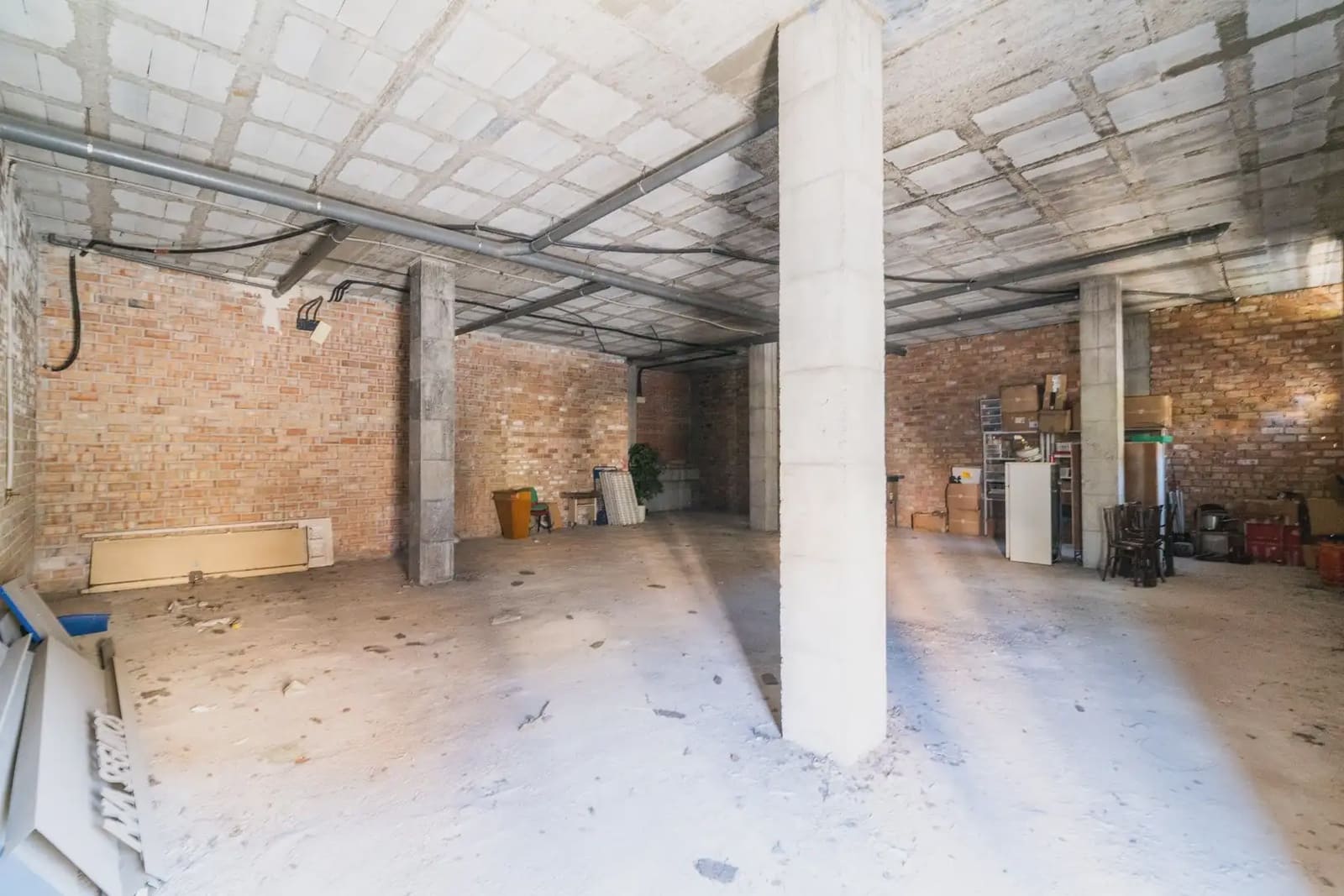 Local Comercial en Granada ciudad en venta - 470.000 € (Ref: 9837091)