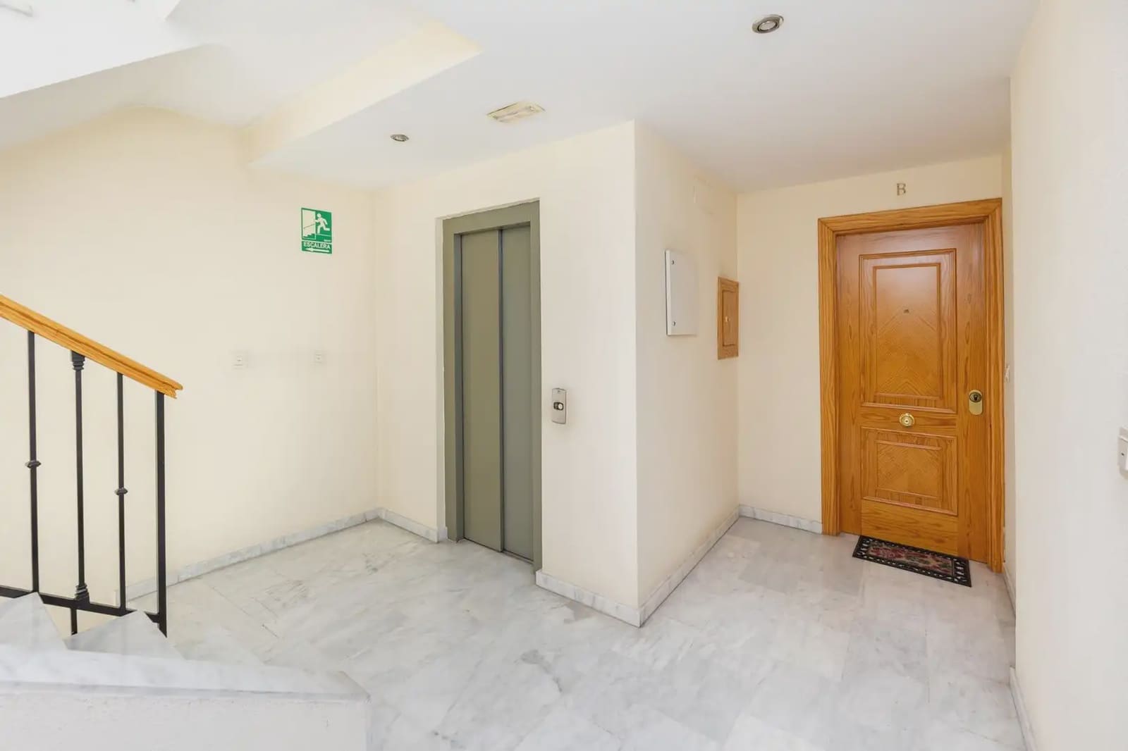 3 soverom Leilighet til salgs i Monachil med garasje - € 165 000 (Ref: 9837092)