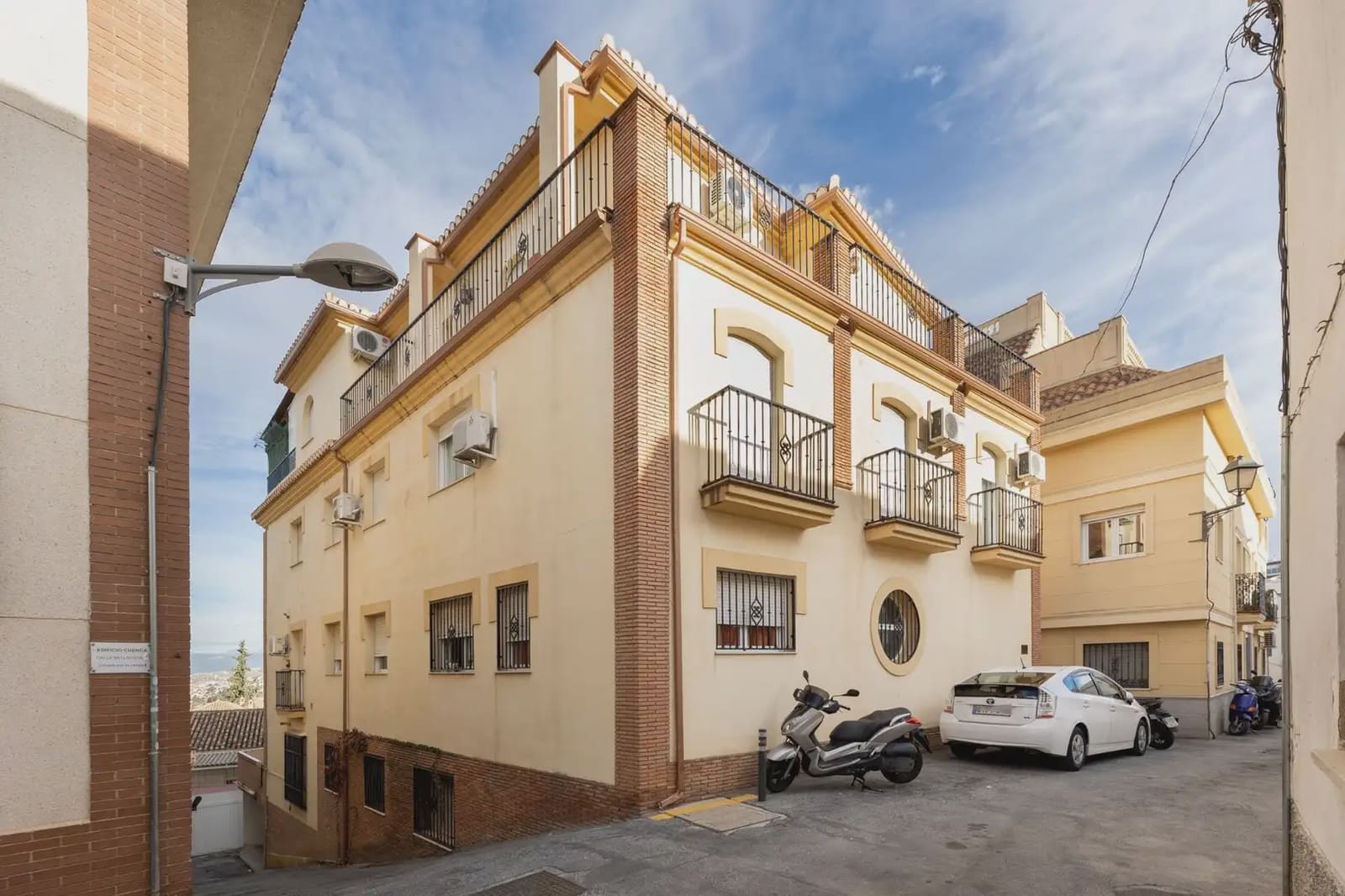 3 soverom Leilighet til salgs i Monachil med garasje - € 165 000 (Ref: 9837092)