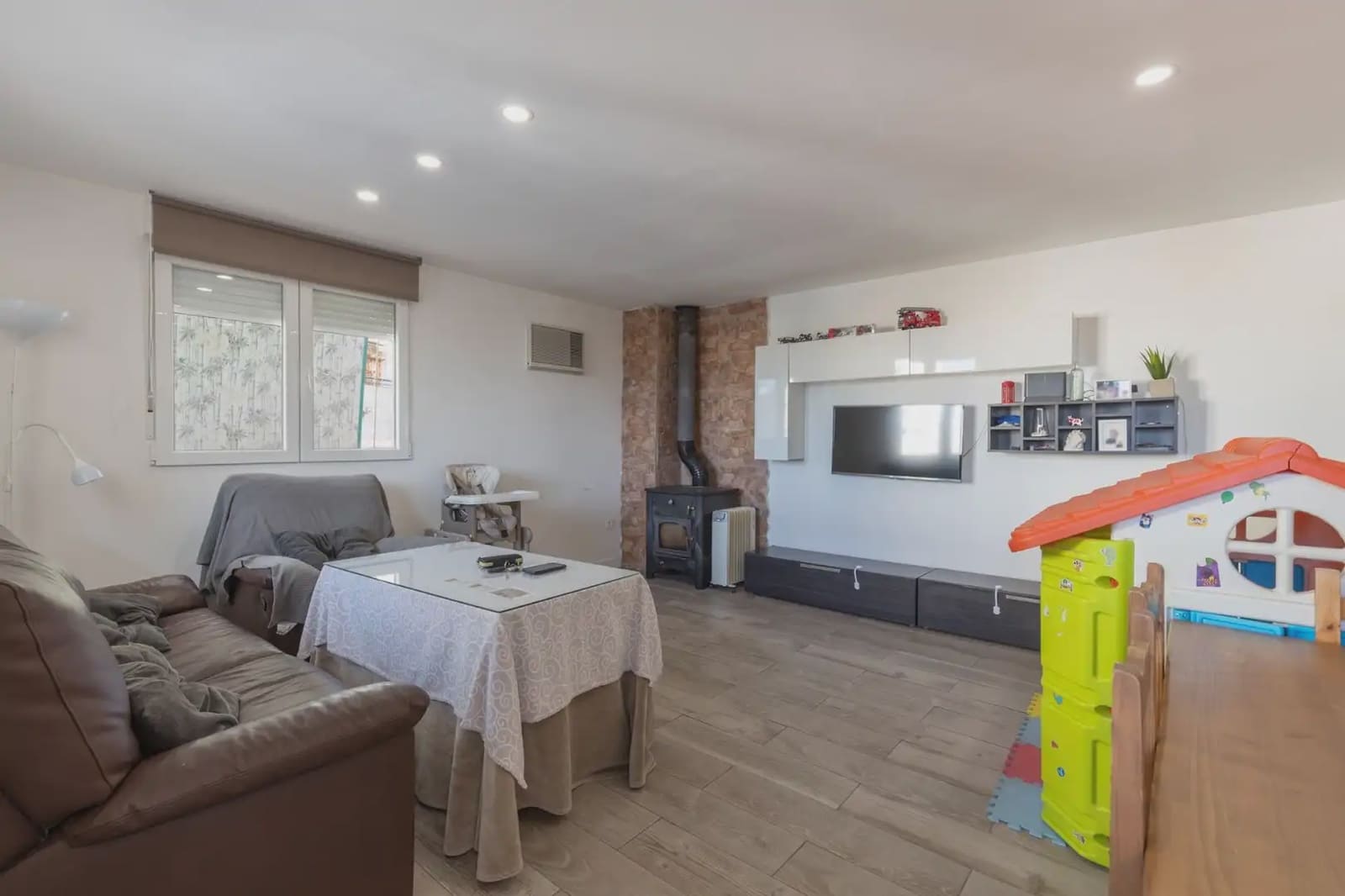 Leilighet til salgs i Monachil med garasje - € 159 900 (Ref: 9837093)