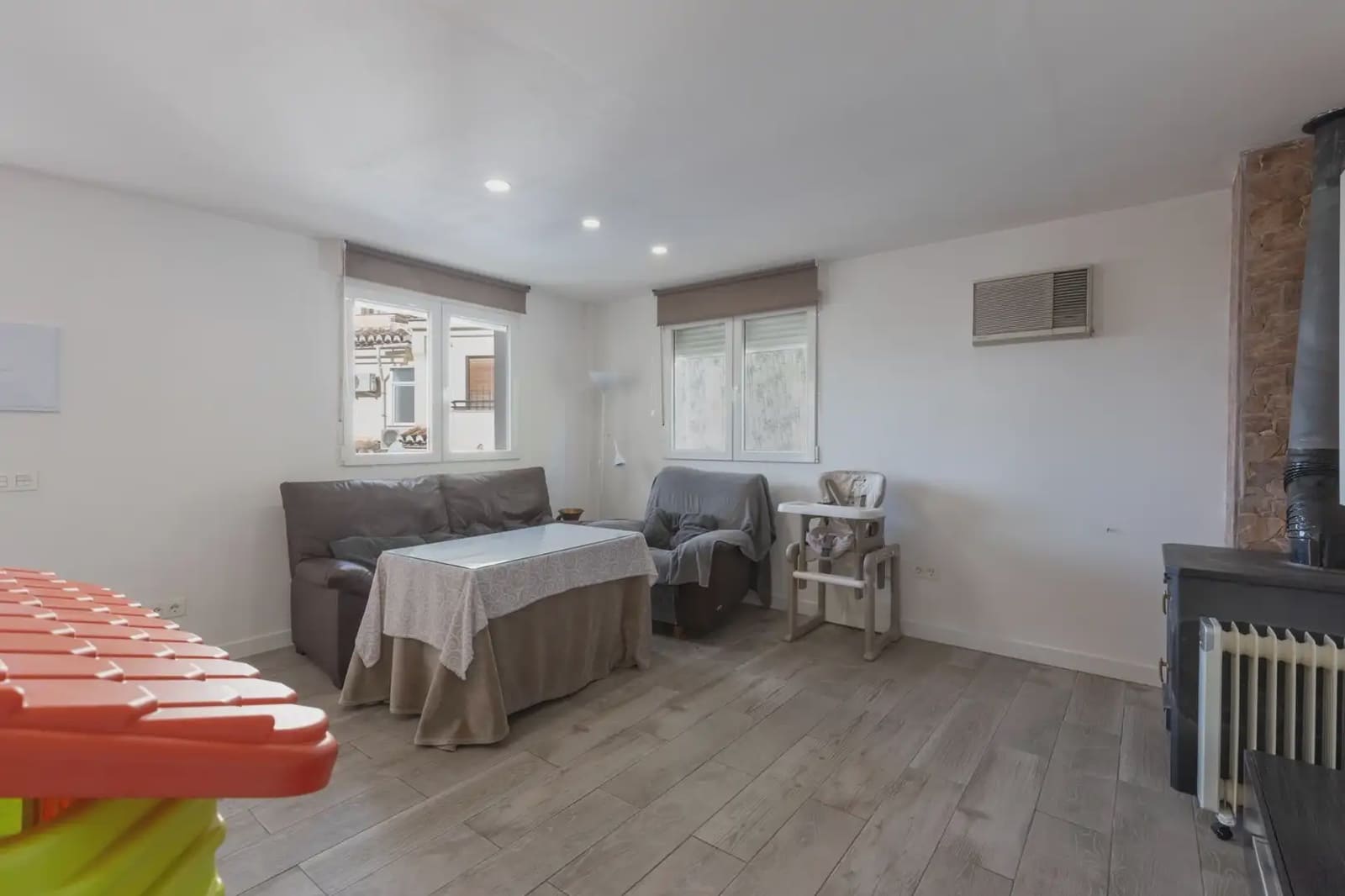 Leilighet til salgs i Monachil med garasje - € 159 900 (Ref: 9837093)
