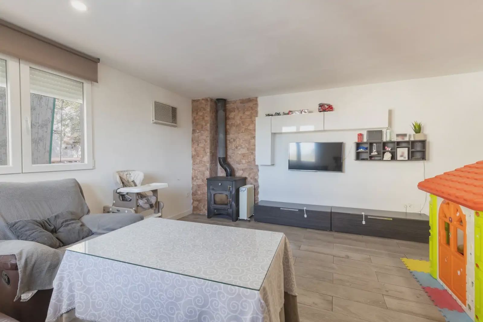 Leilighet til salgs i Monachil med garasje - € 159 900 (Ref: 9837093)