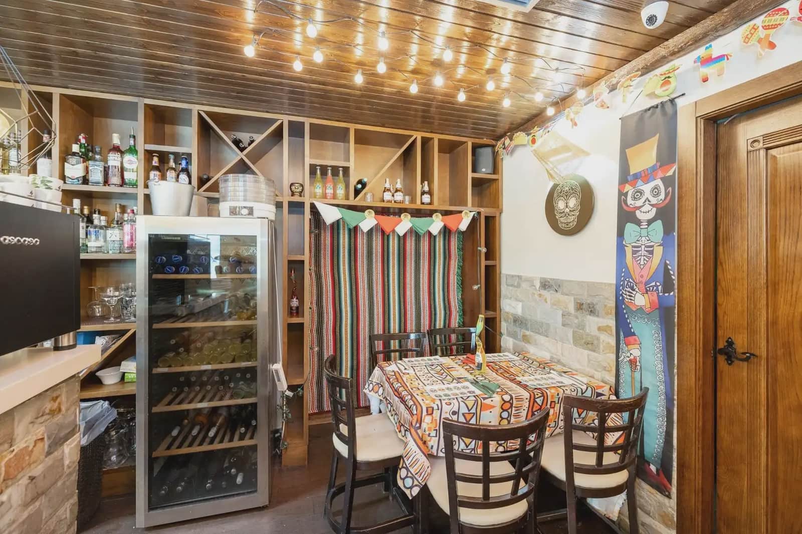 Commercieel te koop in Granada stad - € 350.000 (Ref: 9837096)