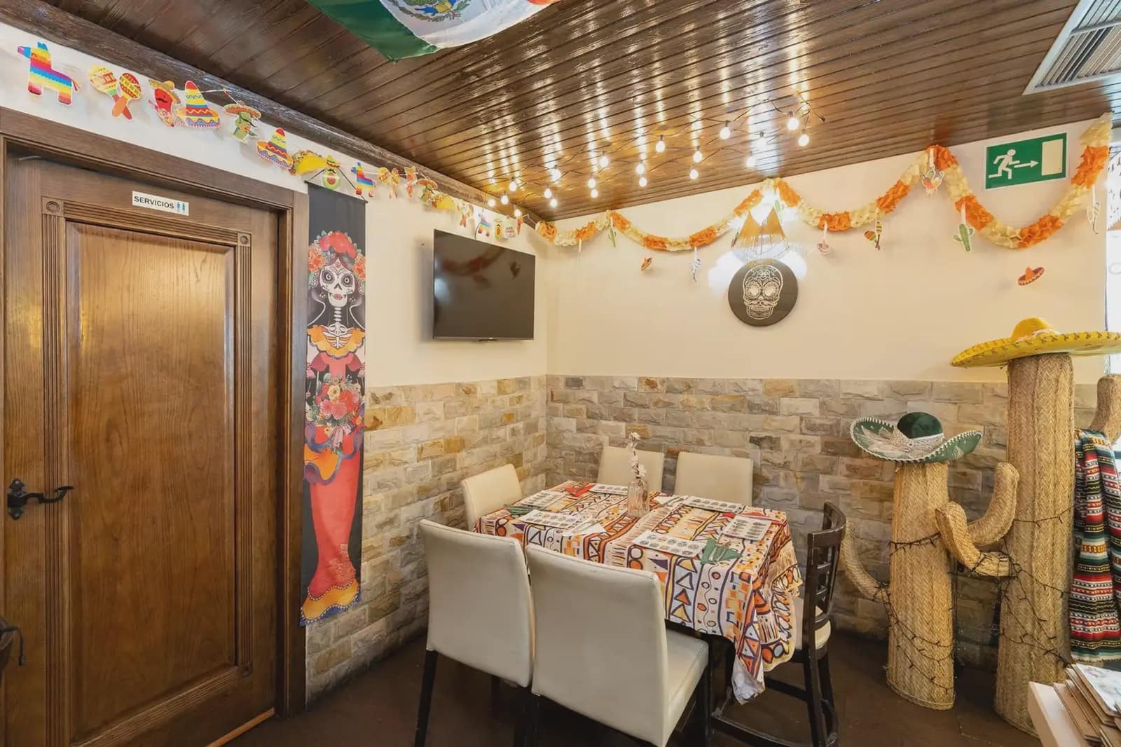 Commercieel te koop in Granada stad - € 350.000 (Ref: 9837096)