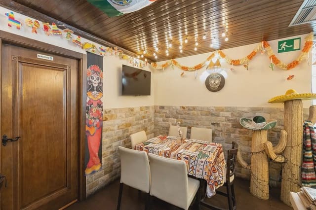 Gewerbe zu verkaufen in Camino de Ronda - Rosaleda, Granada Stadt - 350.000 € (Ref: 9837096)