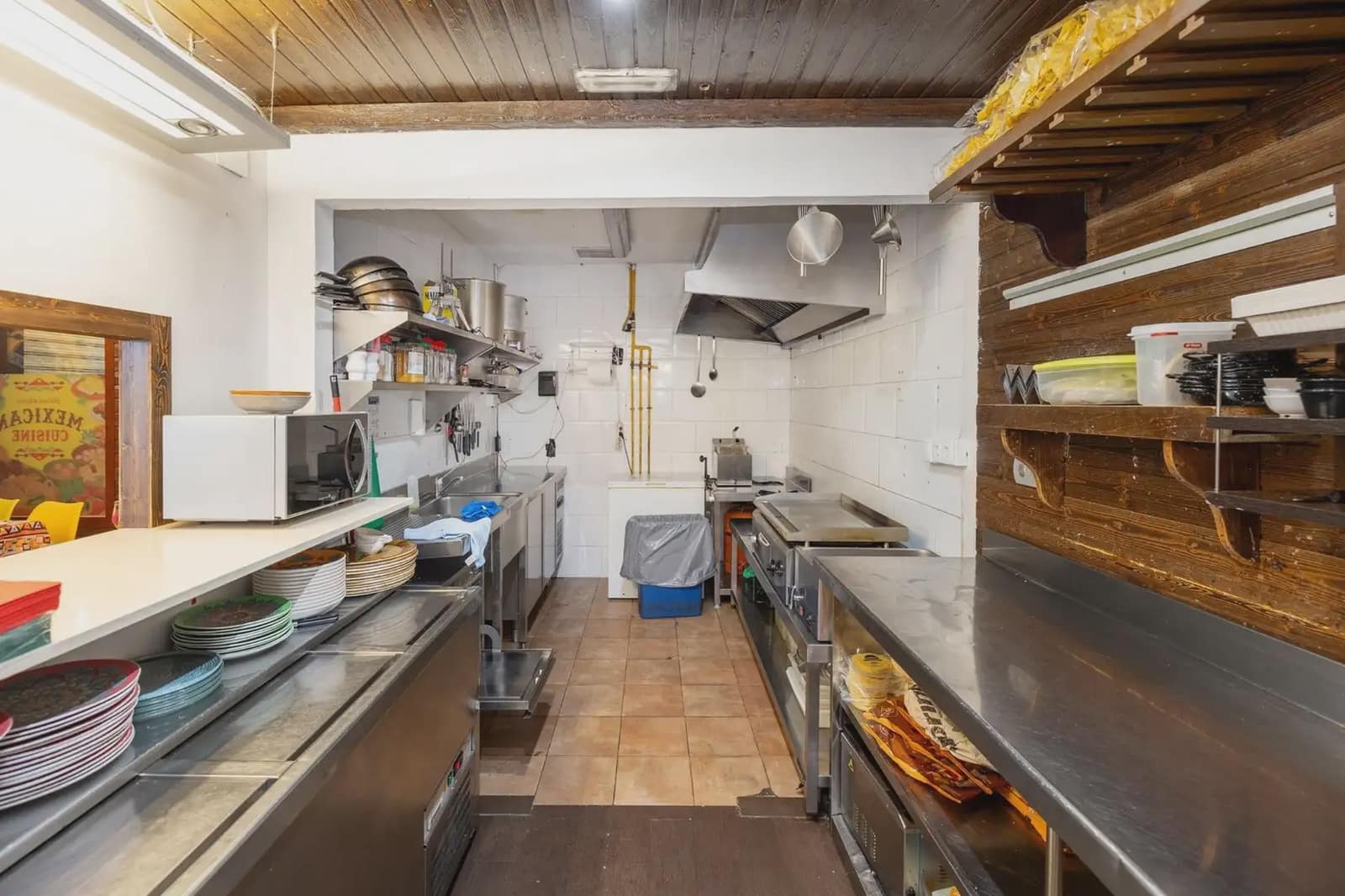 Commercieel te koop in Granada stad - € 350.000 (Ref: 9837096)