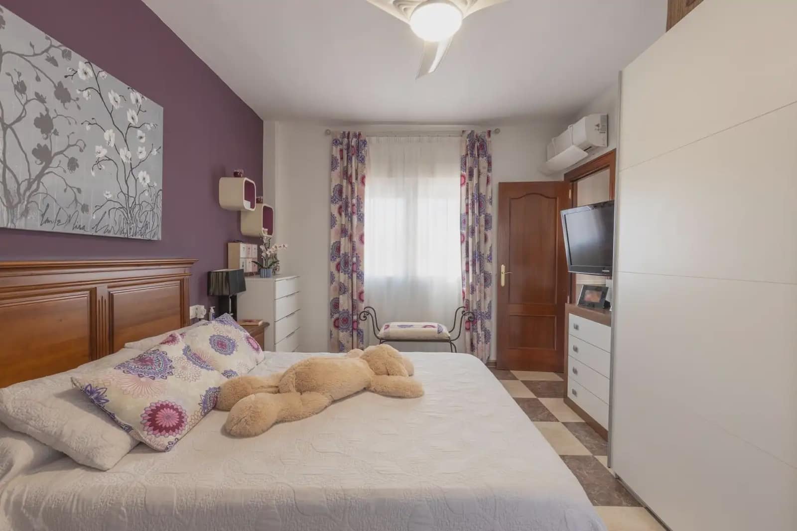 Hus til salgs i Armilla med garasje - € 380 000 (Ref: 9837097)
