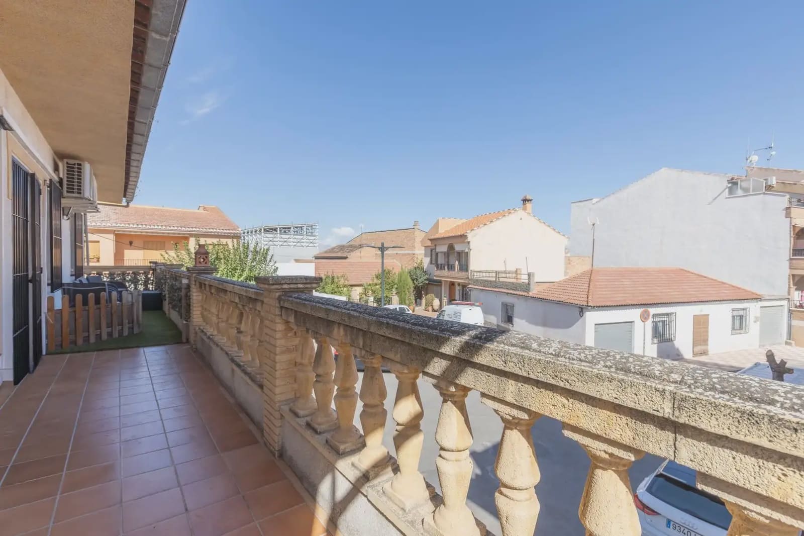 Hus til salgs i Armilla med garasje - € 380 000 (Ref: 9837097)