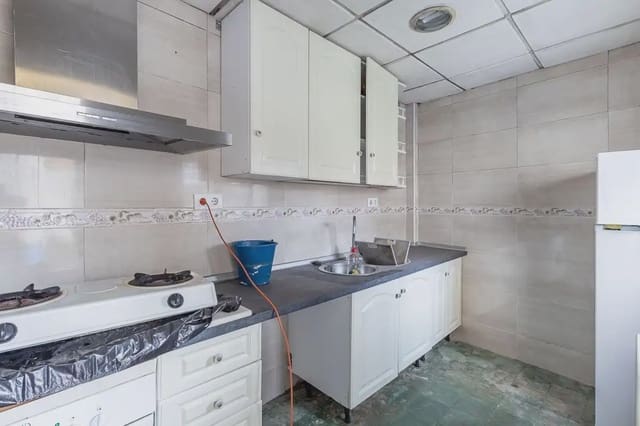 Omakotitalo myytävänä paikassa Angustias - Chana - Encina, Granada kaupunki mukana 
autotalli - 318 000 € (Ref: 9837099)