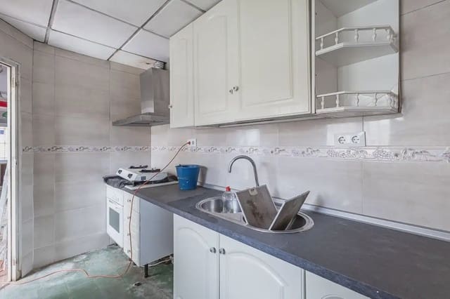 Omakotitalo myytävänä paikassa Angustias - Chana - Encina, Granada kaupunki mukana 
autotalli - 318 000 € (Ref: 9837099)