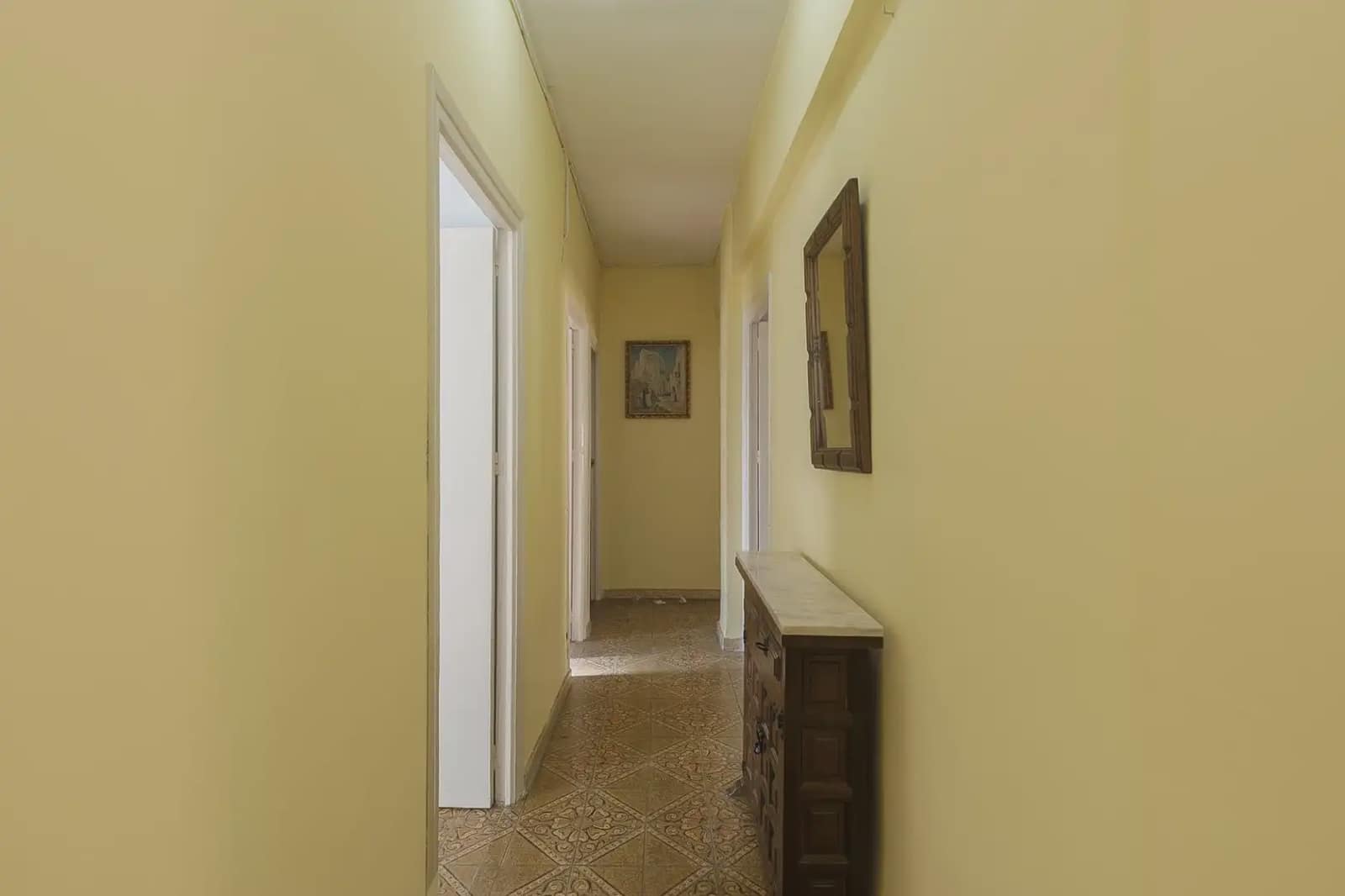 Lejlighed til salg i Granada by - € 165.000 (Ref: 9837100)
