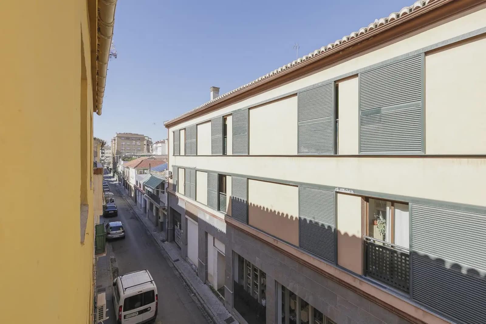Lejlighed til salg i Granada by - € 165.000 (Ref: 9837100)