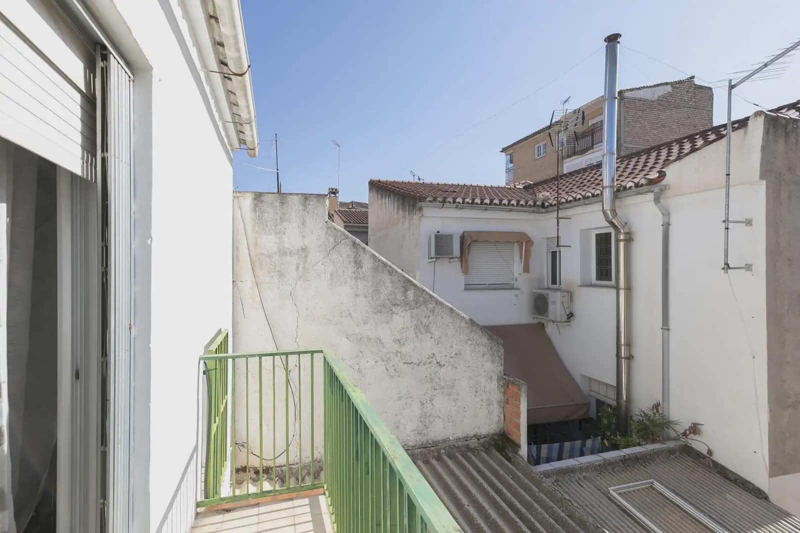 Lejlighed til salg i Granada by - € 165.000 (Ref: 9837100)