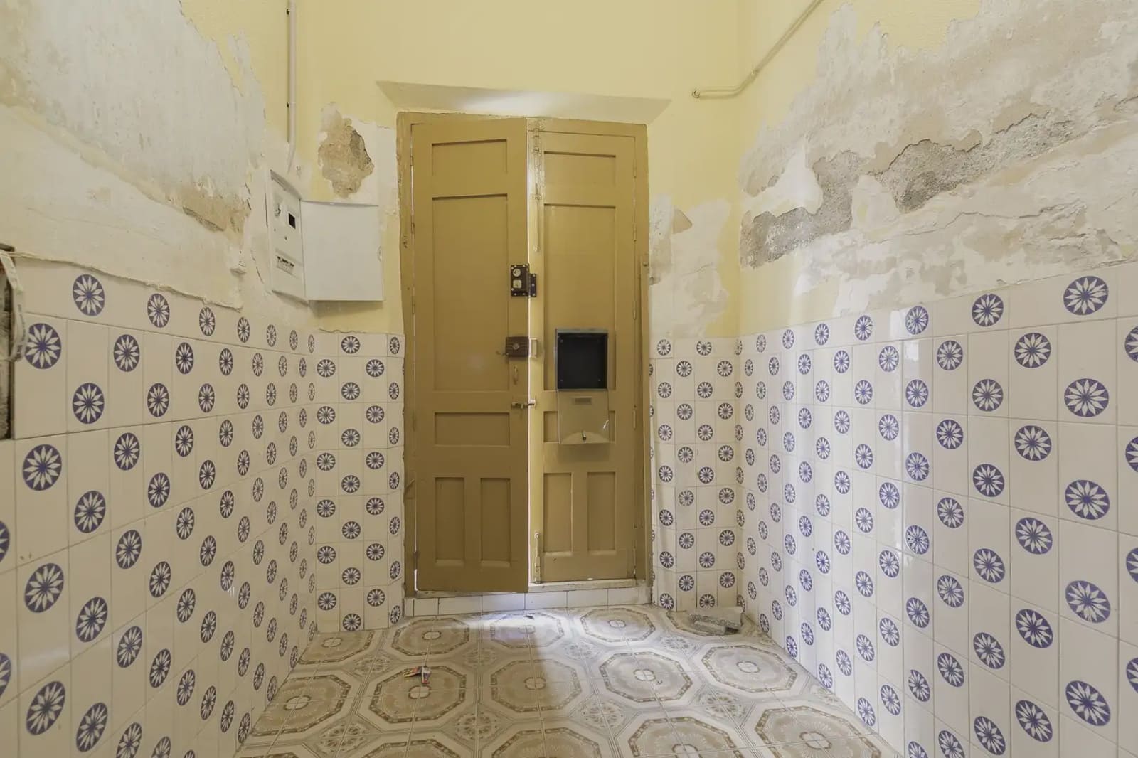 Lejlighed til salg i Granada by - € 165.000 (Ref: 9837100)