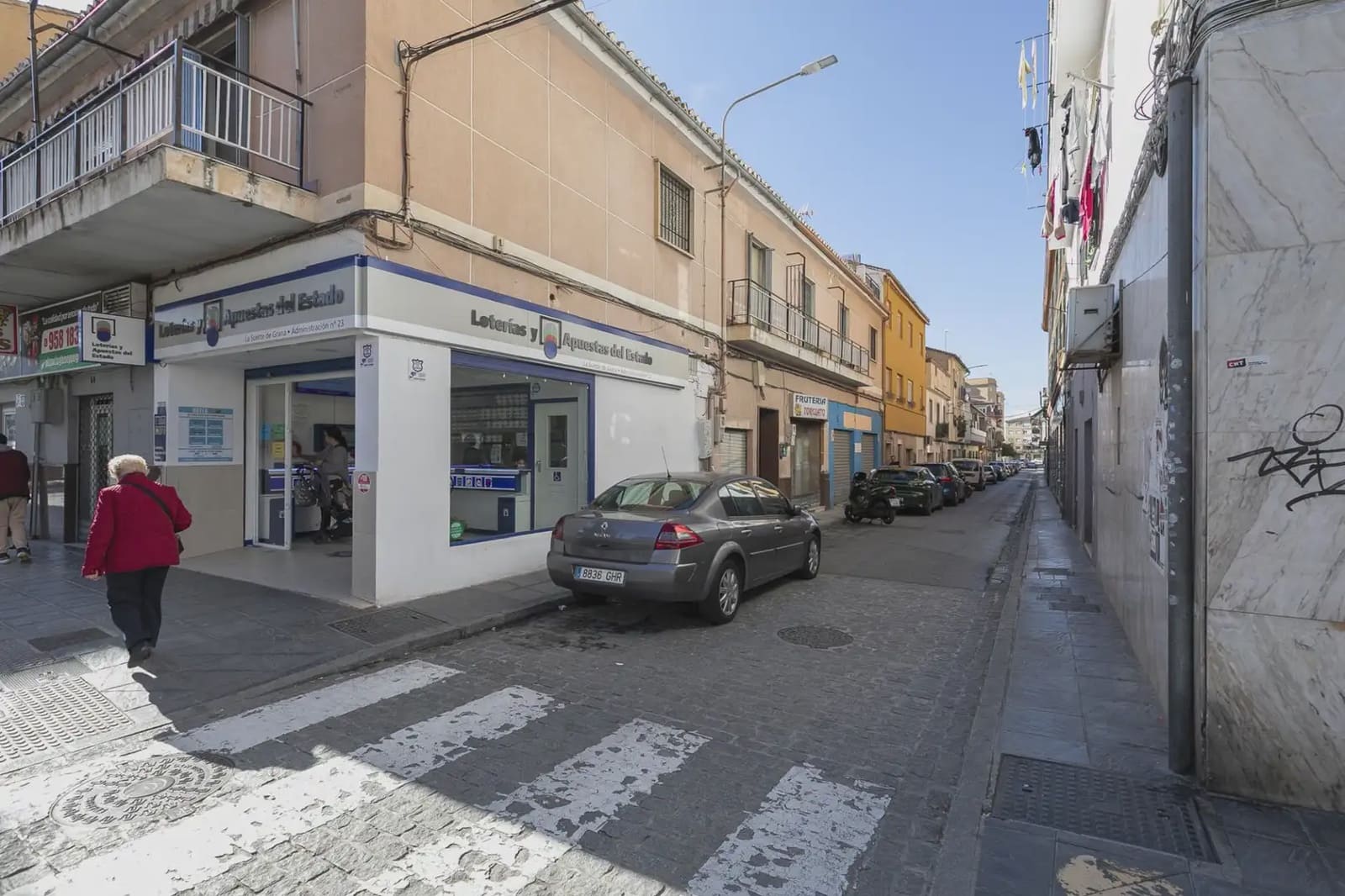 Lejlighed til salg i Granada by - € 165.000 (Ref: 9837100)