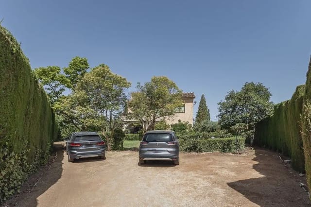 Villa til salgs i Dílar med garasje - € 350 000 (Ref: 9837101)