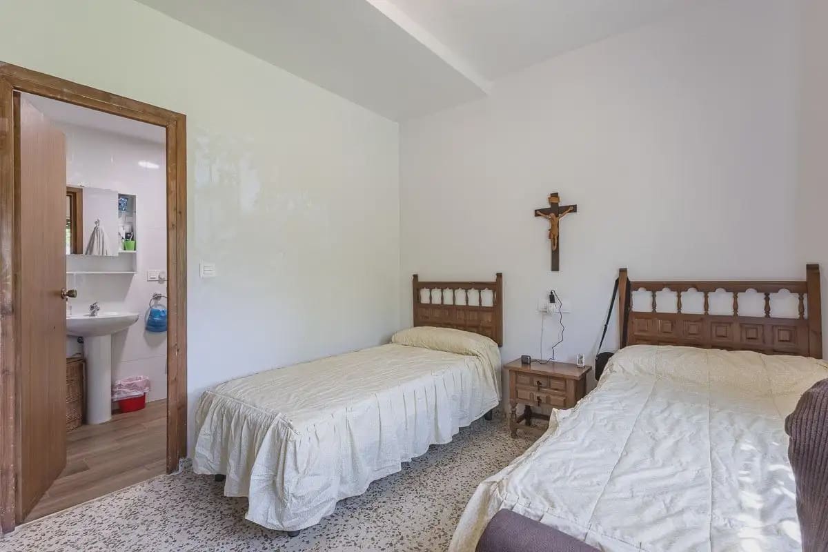Villa for sale in Dilar with garage - € 350,000 (Ref: 9837101)