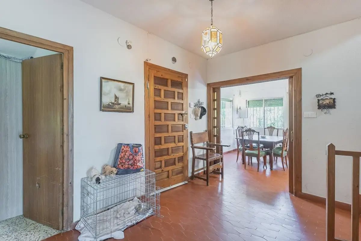 Villa for sale in Dilar with garage - € 350,000 (Ref: 9837101)