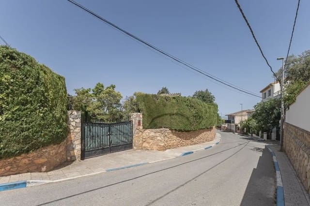 Villa til salgs i Dílar med garasje - € 350 000 (Ref: 9837101)