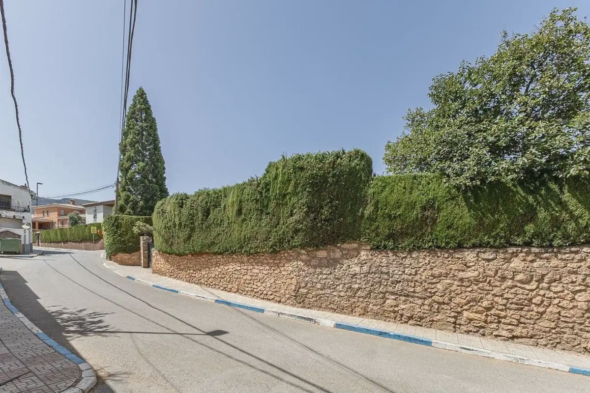Villa for sale in Dilar with garage - € 350,000 (Ref: 9837101)