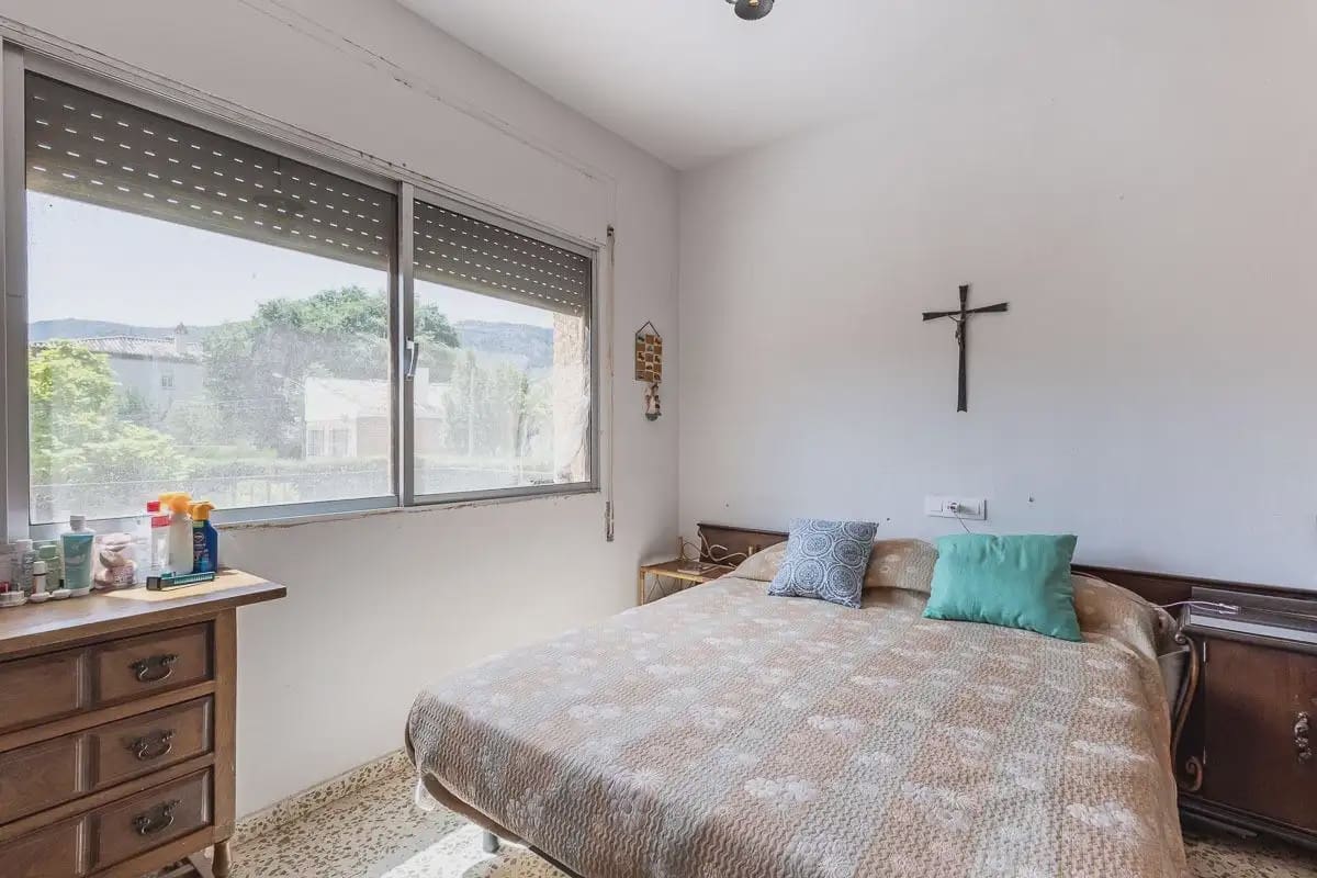 Villa for sale in Dilar with garage - € 350,000 (Ref: 9837101)