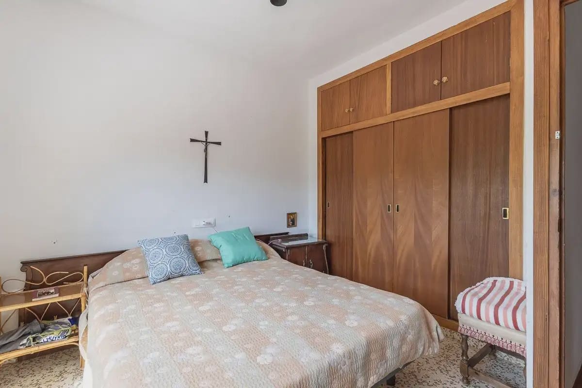 Villa for sale in Dilar with garage - € 350,000 (Ref: 9837101)
