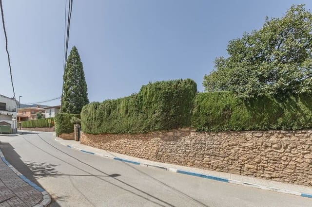 Villa til salgs i Dílar med garasje - € 350 000 (Ref: 9837101)