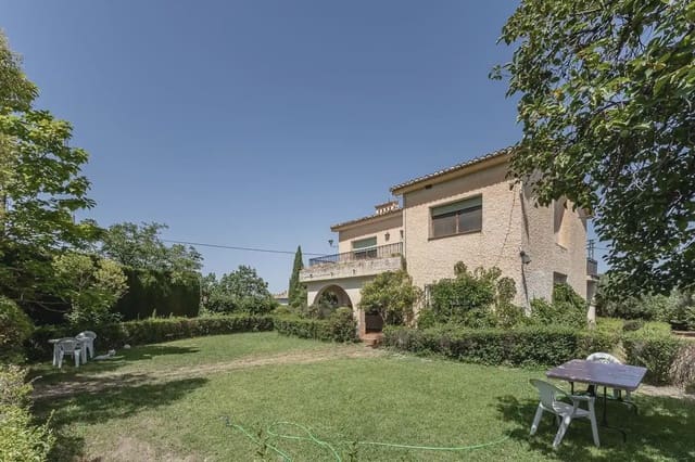 Villa til salgs i Dílar med garasje - € 350 000 (Ref: 9837101)