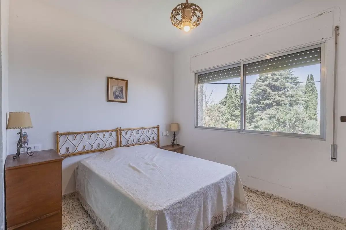 Villa for sale in Dilar with garage - € 350,000 (Ref: 9837101)